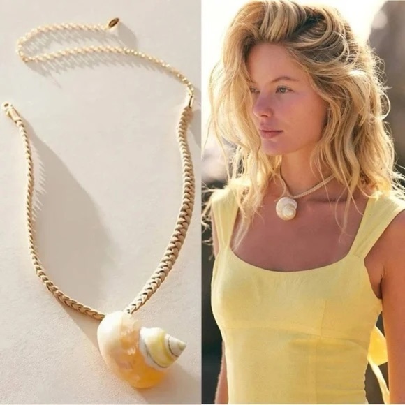 Free People Jewelry - Free People Sara Choker Necklace Shell NWT